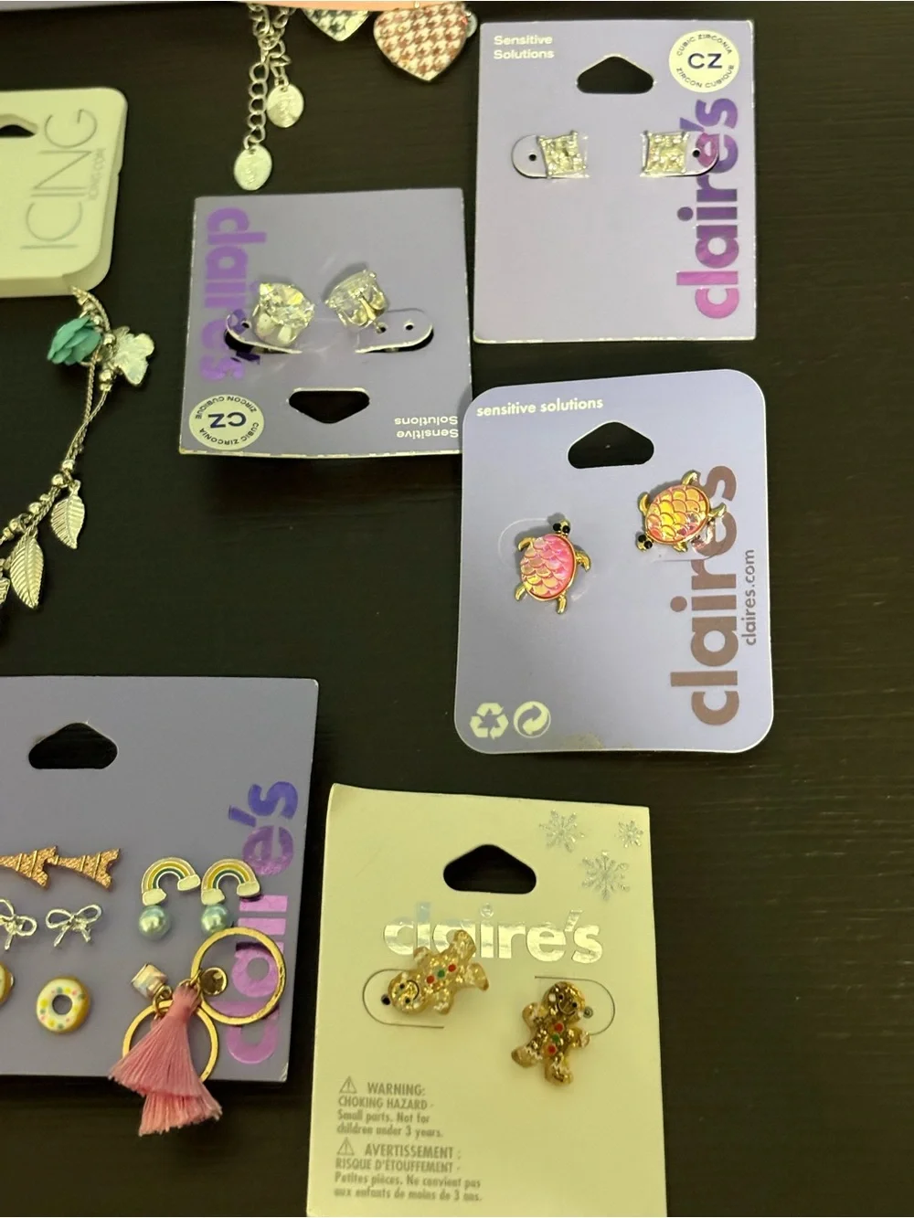 Lot of 7 Claires items: Best Friend set of 2 chokers; bracelet & earrings. New
